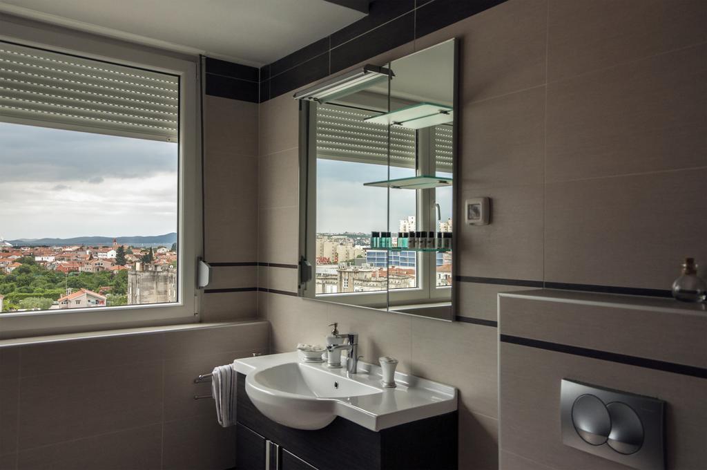 Sunset Penthouse Apartment With Jacuzzi And Seaview Zadar Exterior foto