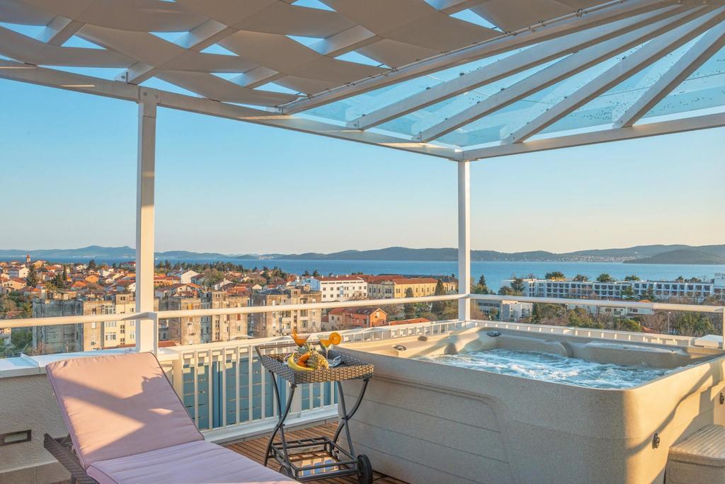 Sunset Penthouse Apartment With Jacuzzi And Seaview Zadar Exterior foto