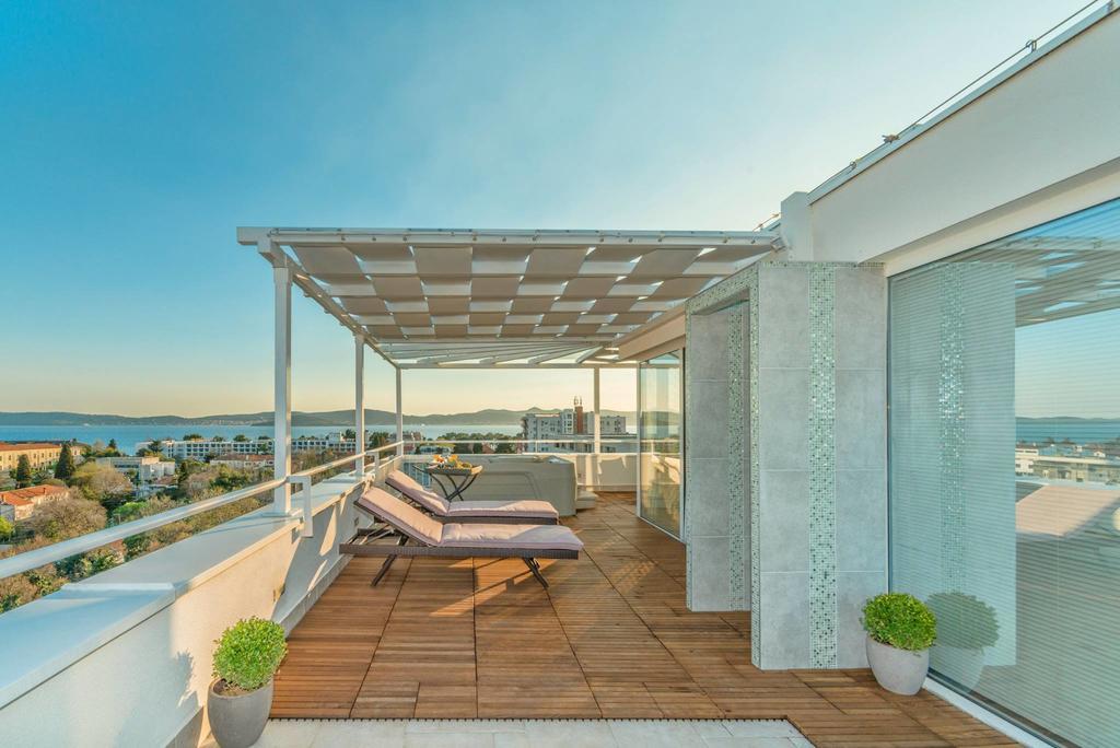 Sunset Penthouse Apartment With Jacuzzi And Seaview Zadar Exterior foto